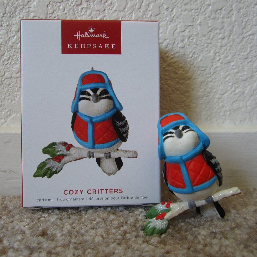 Cozy Critters 2022 Hallmark ornament, 6th in Cozy Critters series